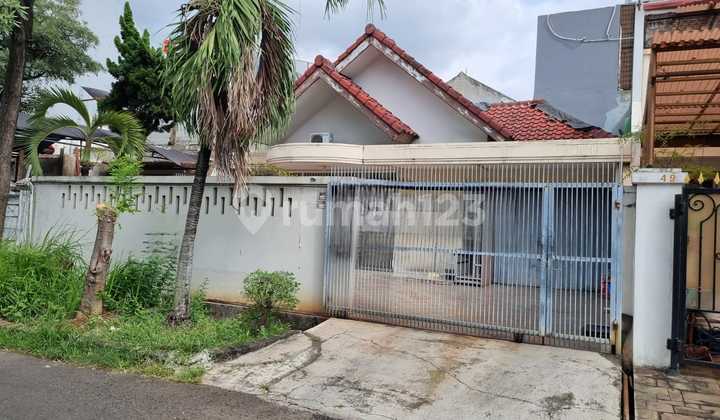 Rumah hitung tanah di Permata buana dengan harga menarik 1