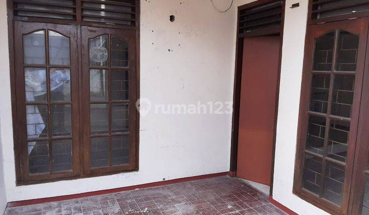 Rumah Murah 2 Lantai Hitung Tanah di Taman Meruya Illir 2