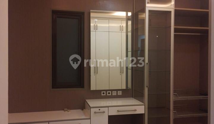 Rumah bagus di Springhill komplek Goldenhill Kemayoran 2