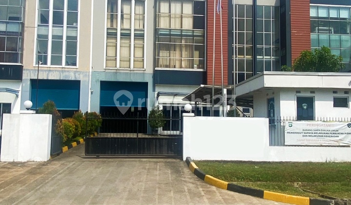 Gudang Atau Pabrik Kawasan Industri Delta Silicon Lippo Cikarang