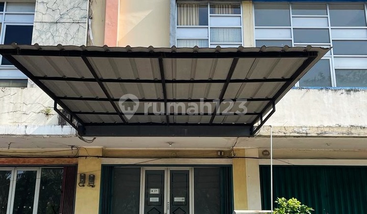 Ruko Di Jalan Raya Boulevard Deltamas Cikarang Palais De Paris