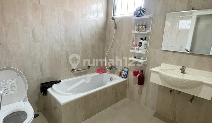 Rumah Bagus Cluster Taman Menteng Lippo Cikarang 2