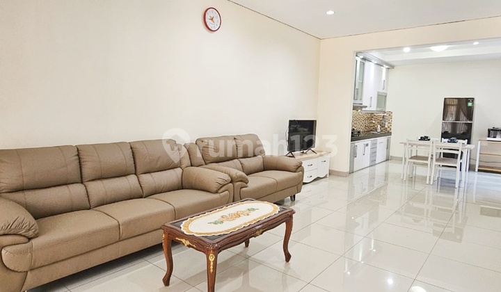 Rumah Bagus Cluster Cosmo Estate Lippo Cikarang  2