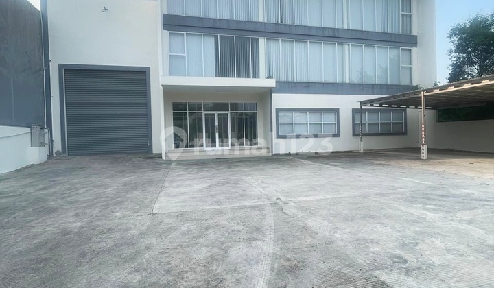 Gudang Atau Pabrik Kawasan Industri Delta Silicon Lippo Cikarang 