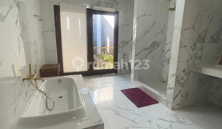 Rumah Bagus Cluster Taman Simpruk Lippo Cikarang  2