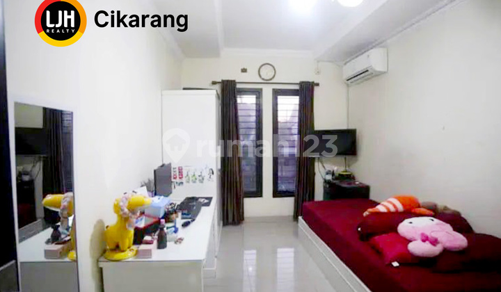 For Sale: Spacious House in Meadow Green Lippo Cikarang with Land Plot 2