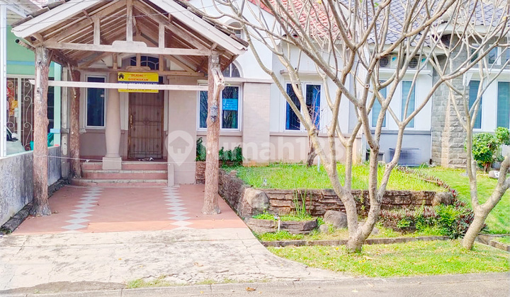 HOT LISTING For Sale House in Napoli Lippo Cikarang - Nice 3+1 BR HOT LISTING For Sale House in Napoli Lippo Cikarang - Nice 3+1 BR