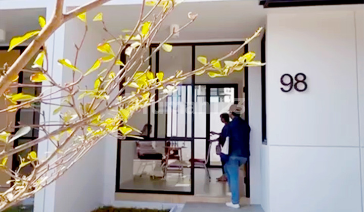 For Sale For Rent House Uptown Estate Lippo Cikarang Nice Clean