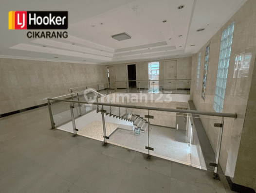 di Di  Gudang Jababeka 1, Bekasi