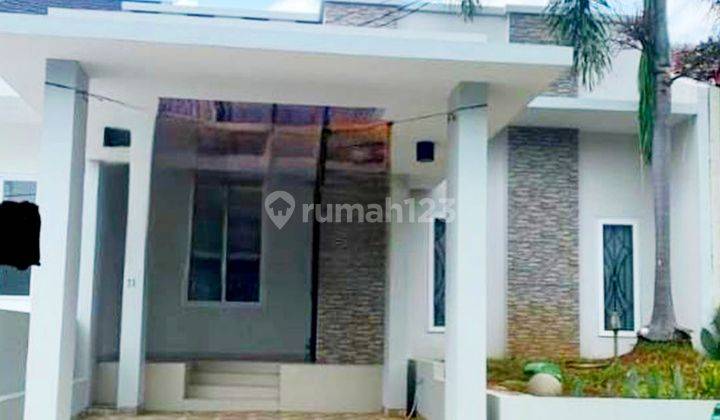 Disewakan Rumah di Beverly Lippo Cikarang Bagus Bersih Siap Huni 1