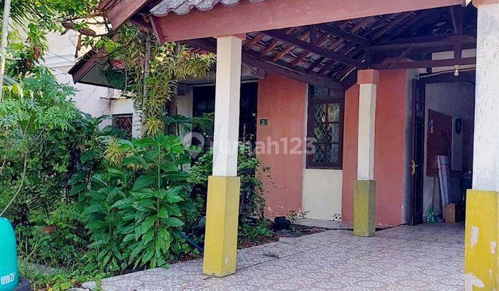 Dijual Rumah di Beverly Lippo Cikarang Lingkungan Asri 1