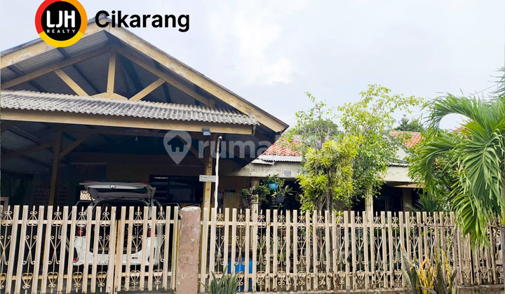 For Sale House on Jl Anggrek Guro 2 East Karawang Area 660 M2 2