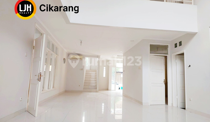 Dijual Rumah Semi Furnished 4+1 KT di Cluster Dago Lippo Cikarang 2
