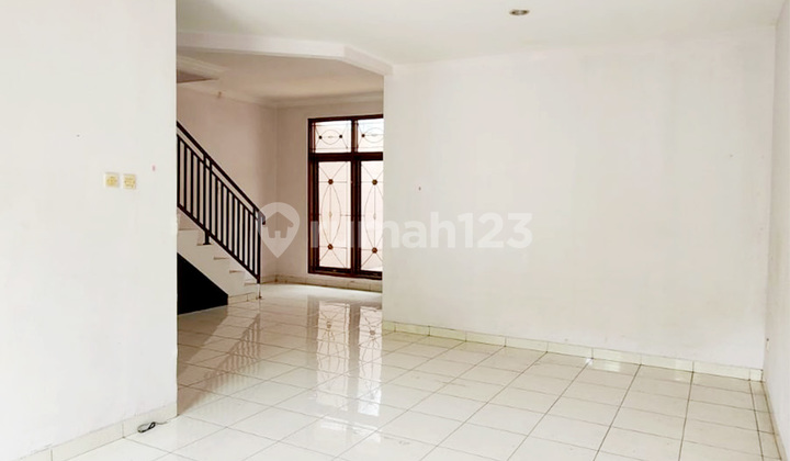 For Sale and For Rent House in Meadow Green Lippo Cikarang Nice