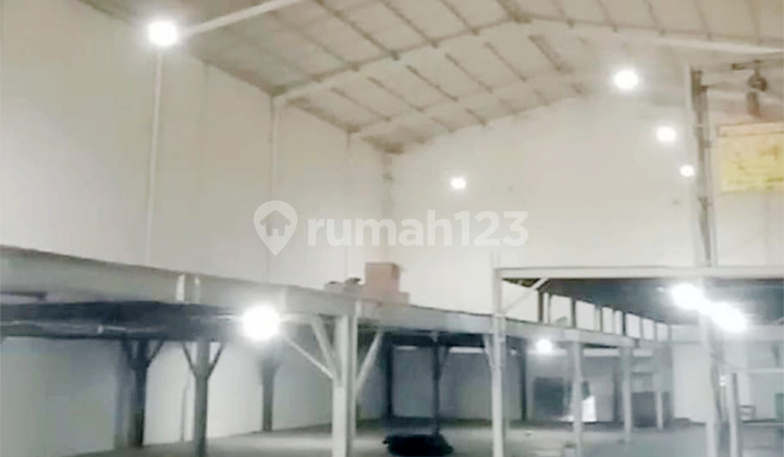 Warehouse for Rent in Delta Silicon 3 Lippo Cikarang, Spacious and Well-Maintained.