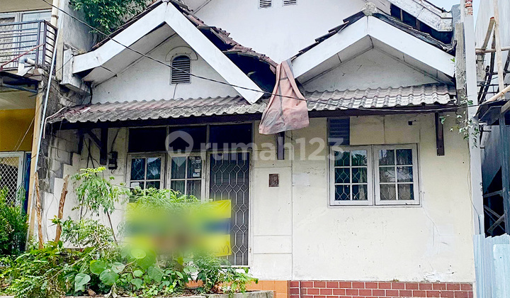 For Sale 4 BR House in As-Is Condition Meadow Green Lippo Cikarang