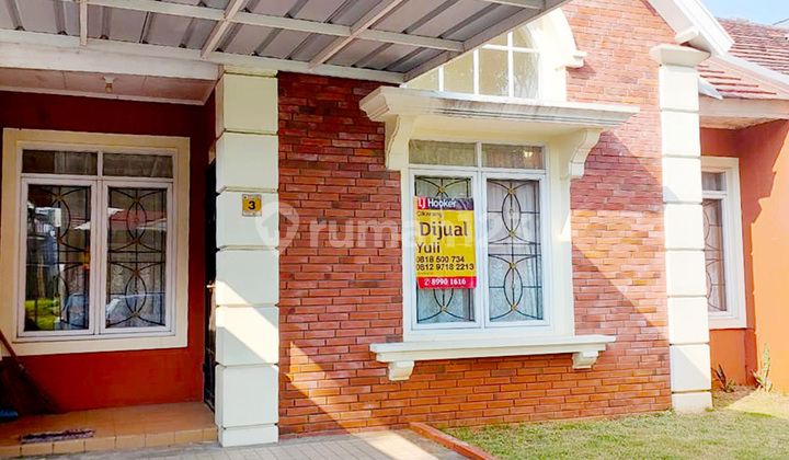 House in Piccadilly Lippo Cikarang - Nice and Clean