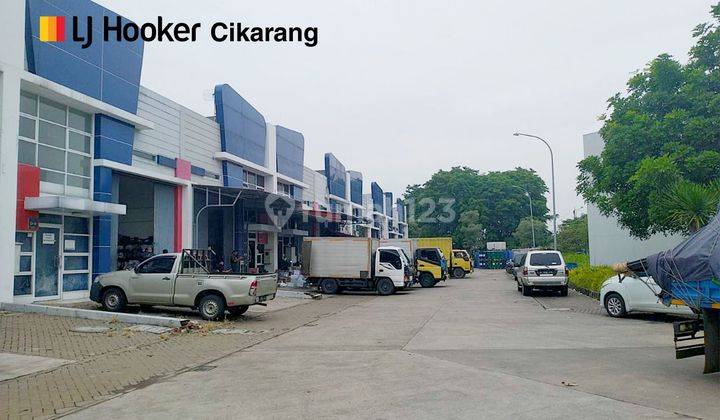 di Dijual Available For Sale, 2 Unit Gandeng, Gudang Bizpark Jbbk, Pintu 6 Jbbk, Bekasi 2