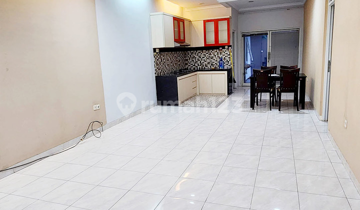 House for Rent in Beverly Lippo Cikarang Cluster, Good Condition, Ready to Occupy.