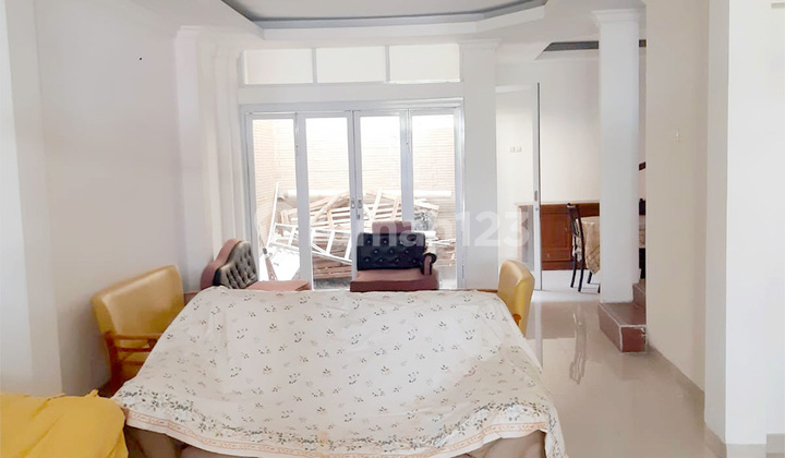 Jual Rumah Siap Huni 4+1 Kt di Cluster Beverly Lippo Cikarang 2