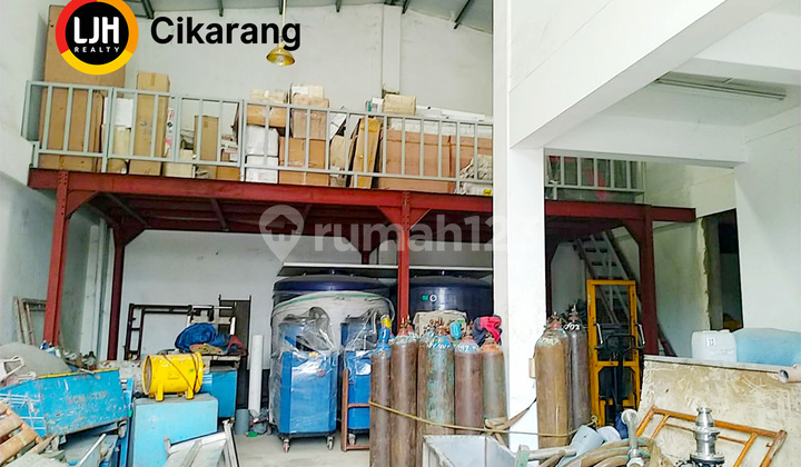 Jababeka Bizpark Warehouse for Sale, Hook Type, Good with Mezzanine Jababeka Bizpark Warehouse for Sale, Hook Type, Good with Mezzanine