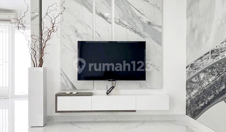 Elegant Fully Furnished Move-In Ready House in Vassa Terrace Lippo