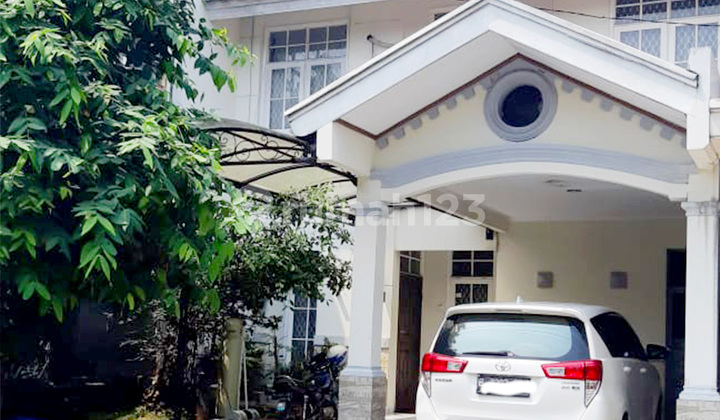 Dijual Rumah 4+1 Kamar Tidur di Cluster Beverly Lippo Cikarang