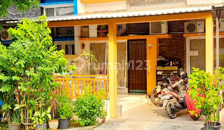 Dijual Rumah Siap Huni di Taman Sriwijaya Simpruk Lippo Cikarang Dijual Rumah Siap Huni di Taman Sriwijaya Simpruk Lippo Cikarang