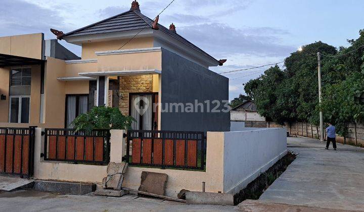 Rumah Konsep Bali Dekat Kawasan Mm .2100 1