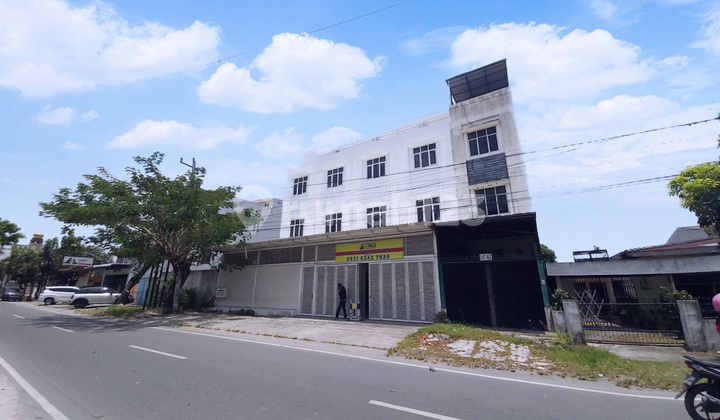 Ruko Gandeng 4 Bagus untuk Kantor di Jalan Sidorukun 4
