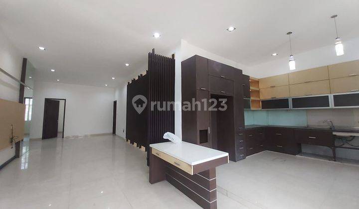 Ruko Gandeng 4 Bagus untuk Kantor di Jalan Sidorukun 5