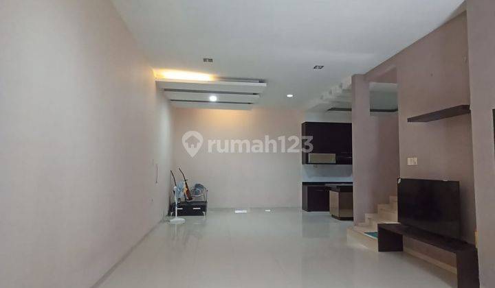 Sewa Rumah di Komplek Cemara Asri Jl Azalea 1