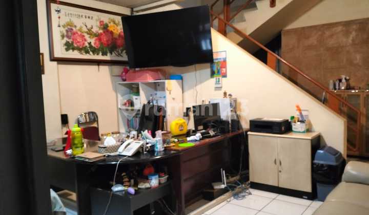 Ruko 3.5 Lantai Hadap Boulevard Jalan . Jakarta Utara