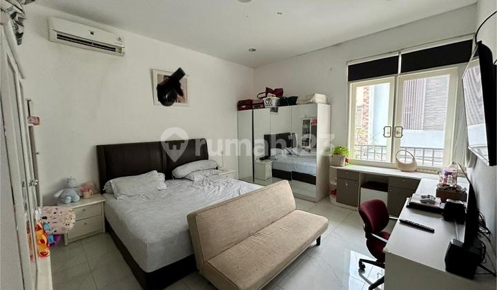 Beautiful Modern House in Kelapa Nias — Quiet & Comfortable Environment! Beautiful Modern House in Kelapa Nias — Quiet & Comfortable Environment!