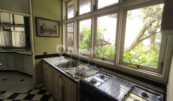 Rumah Murah Terawat Luas di Terusan Sutami Bandung 2