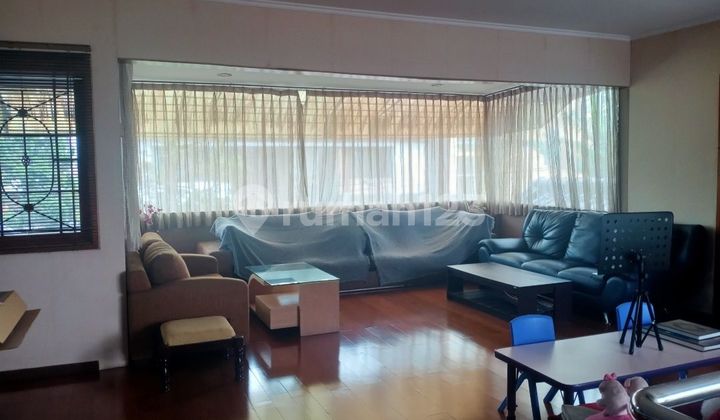 Well-maintained corner house ready to occupy on Terusan Sukamulya, Bandung. 2
