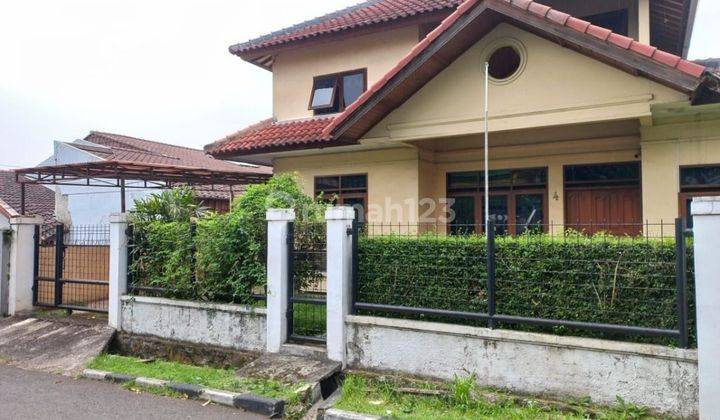 Rumah klasik terawat siap huni di jalan sarikaso sarijadi bandung 1