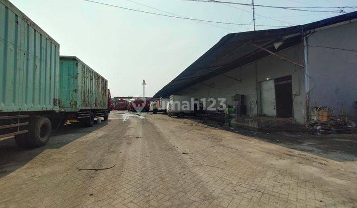 Tanah bonus bangunan strategis di mainroad jalan greges timur Kalianak surabaya 1