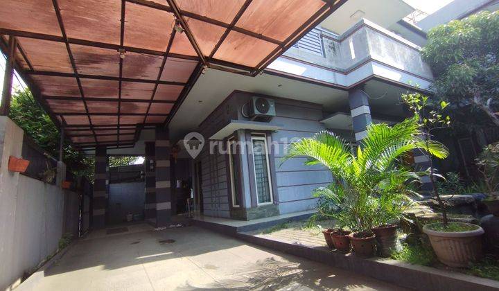 Rumah hoek bagus terawat di komplek taman kopo indah bandung selatan 1