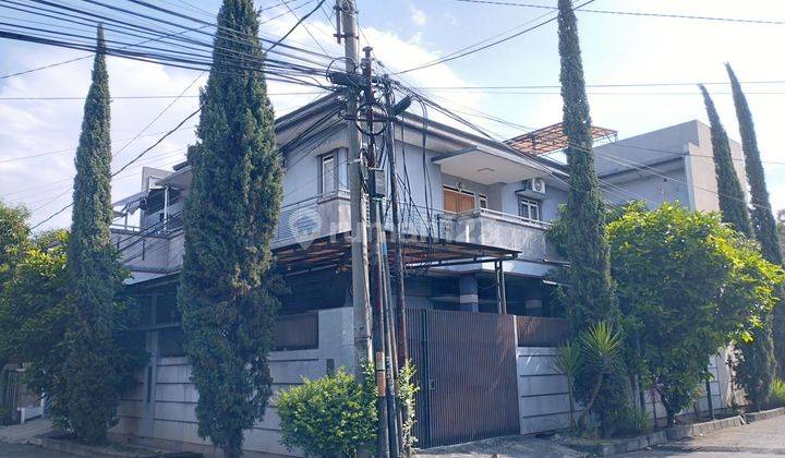 Rumah hoek bagus terawat di komplek taman kopo indah bandung selatan 2