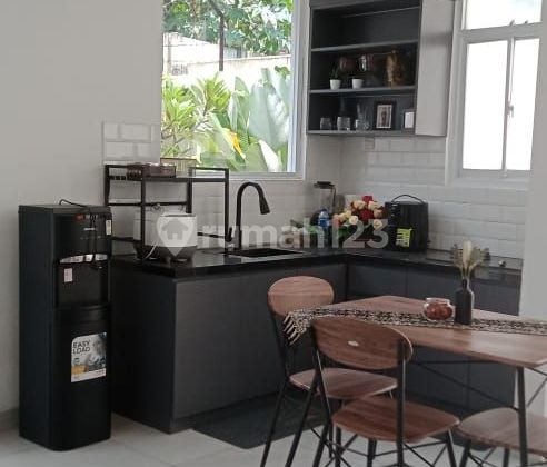 Nice semi-furnished house in Kopo Permai, South Bandung. 2
