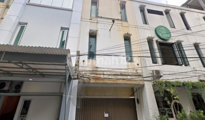 Ready-to-Use, Well-Maintained Shop House in Setrasari Mall Bandung Ready-to-Use, Well-Maintained Shop House in Setrasari Mall Bandung