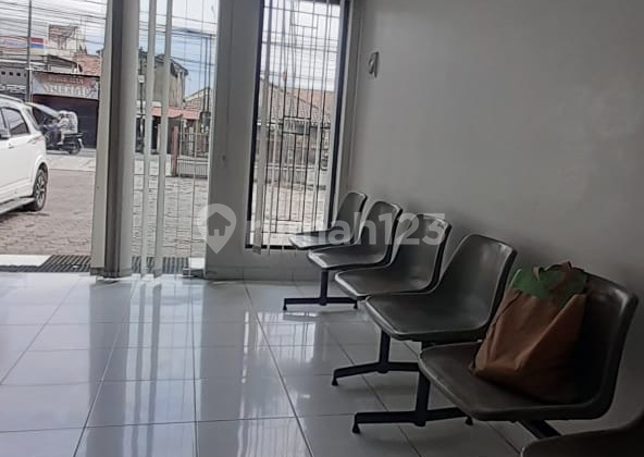 Affordable house and business space on the main road Raya Laswi, Majalaya. 2