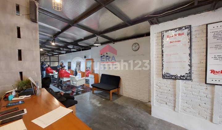 Rumah Terawat Bagus di Jalan Supratman Bandung