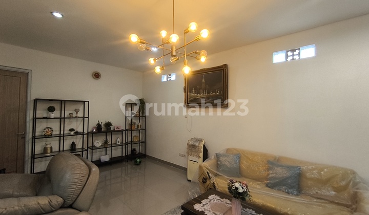 Rumah Hoek Bagus Bisa Untuk Usaha Online Di Cempaka Hijau Bandung 2