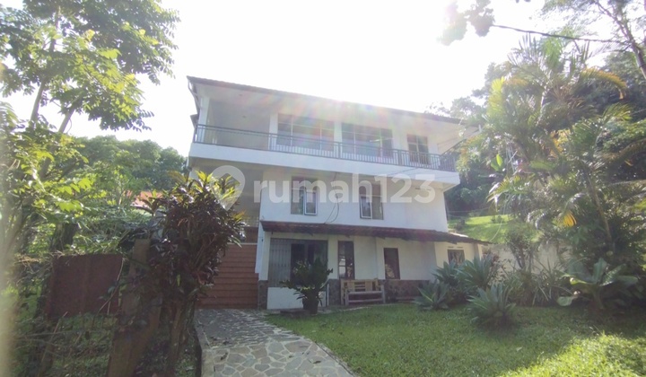 Rumah Villa Asri Luas Nyamandi Cigadung Dago Bandung