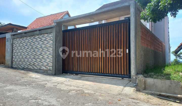 Rumah Villa Baru Bagus Di Sayap Jalan Setiabudi Bandung Rumah Villa Baru Bagus Di Sayap Jalan Setiabudi Bandung