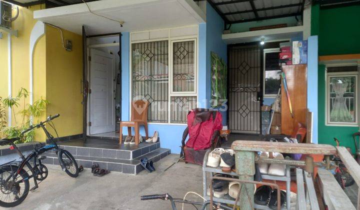 Rumah Indah 2 kamar fasilitas Swimming Pool di Padang  1