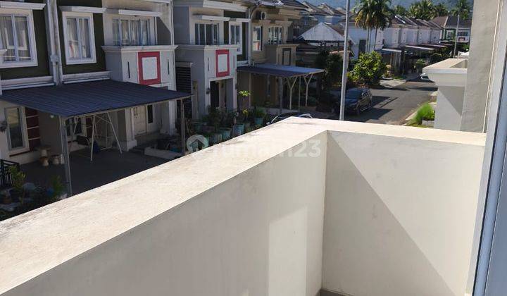 Rumah Mewah Dalam Cluster fasilitas Kolam Renang di Padang  1