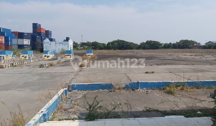 Cheap rental business space near the port